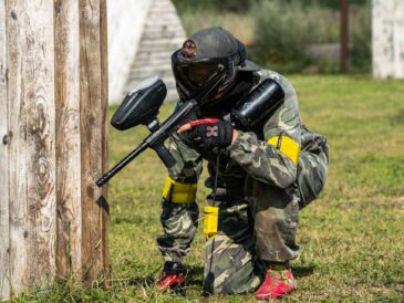 Vælg paintball som jeres næste polterabend aktivitet